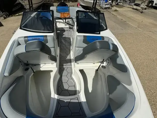 Carrera Boats 225