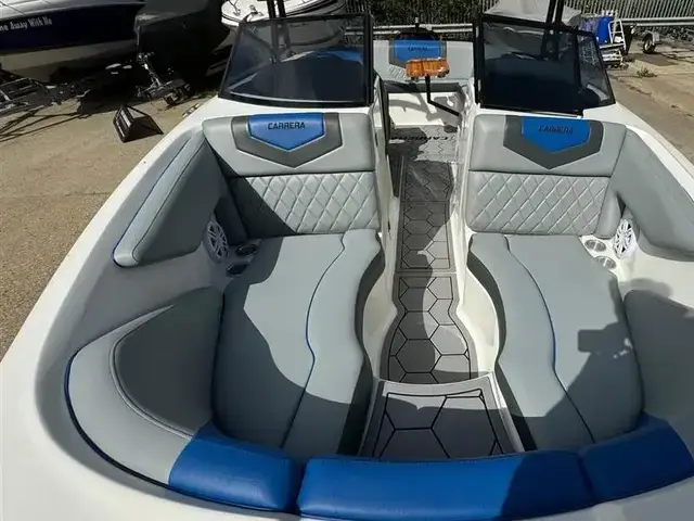 Carrera Boats 225