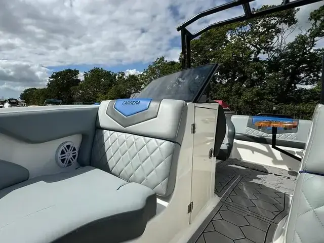 Carrera Boats 225