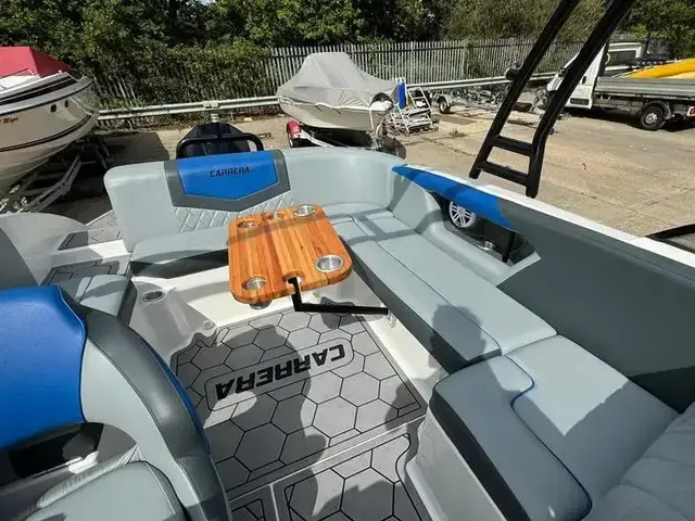 Carrera Boats 225