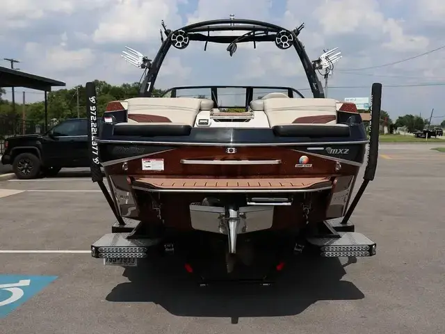 Malibu WAKESETTER 24 MXZ