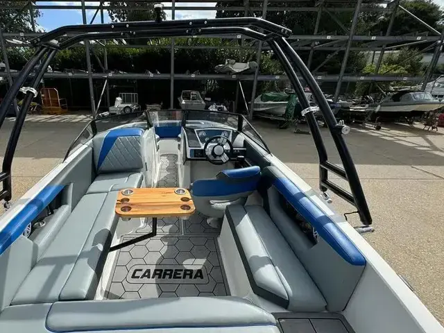 Carrera Boats 225