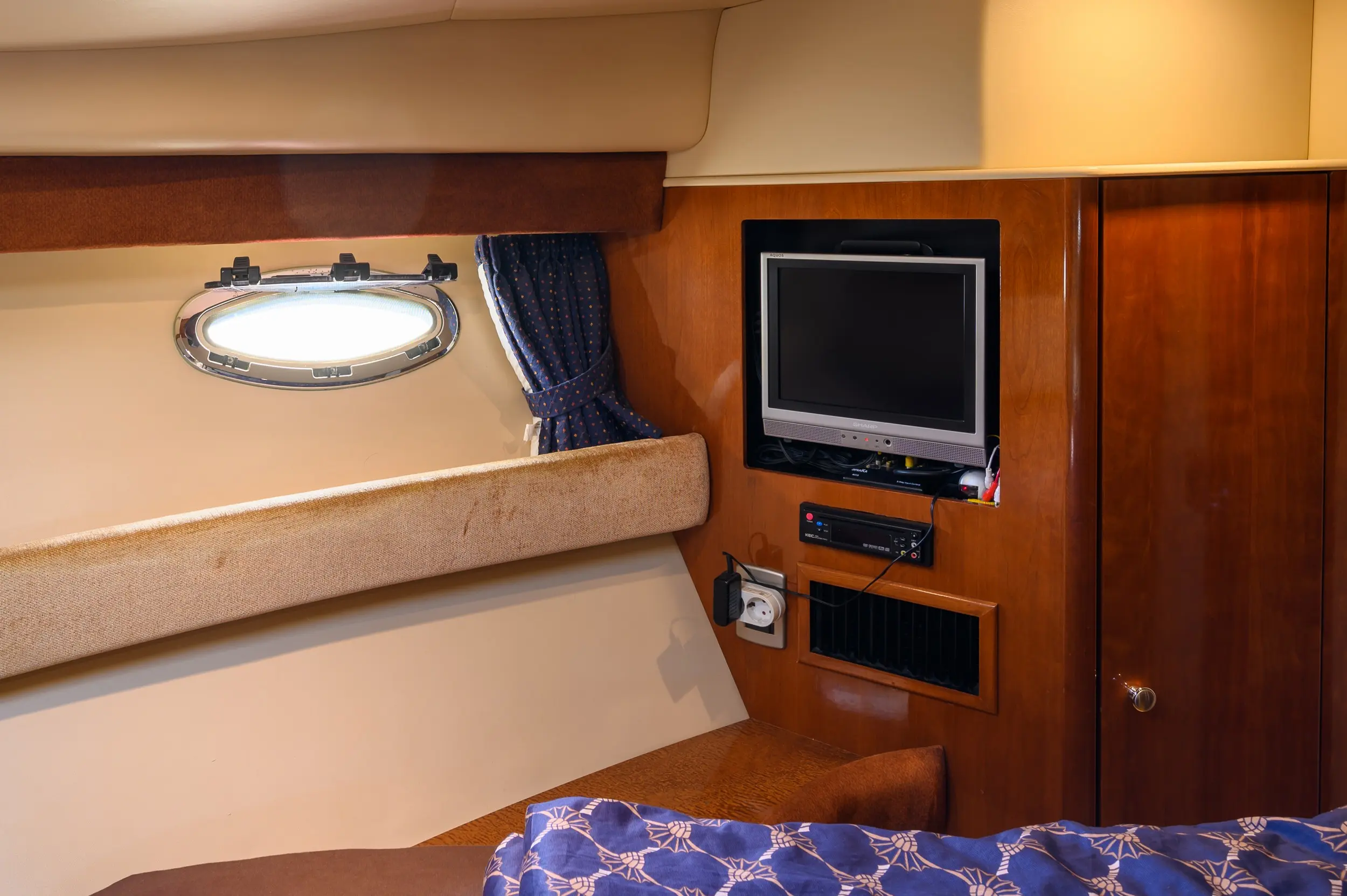 2006 Meridian 341