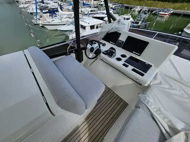 Prestige 520