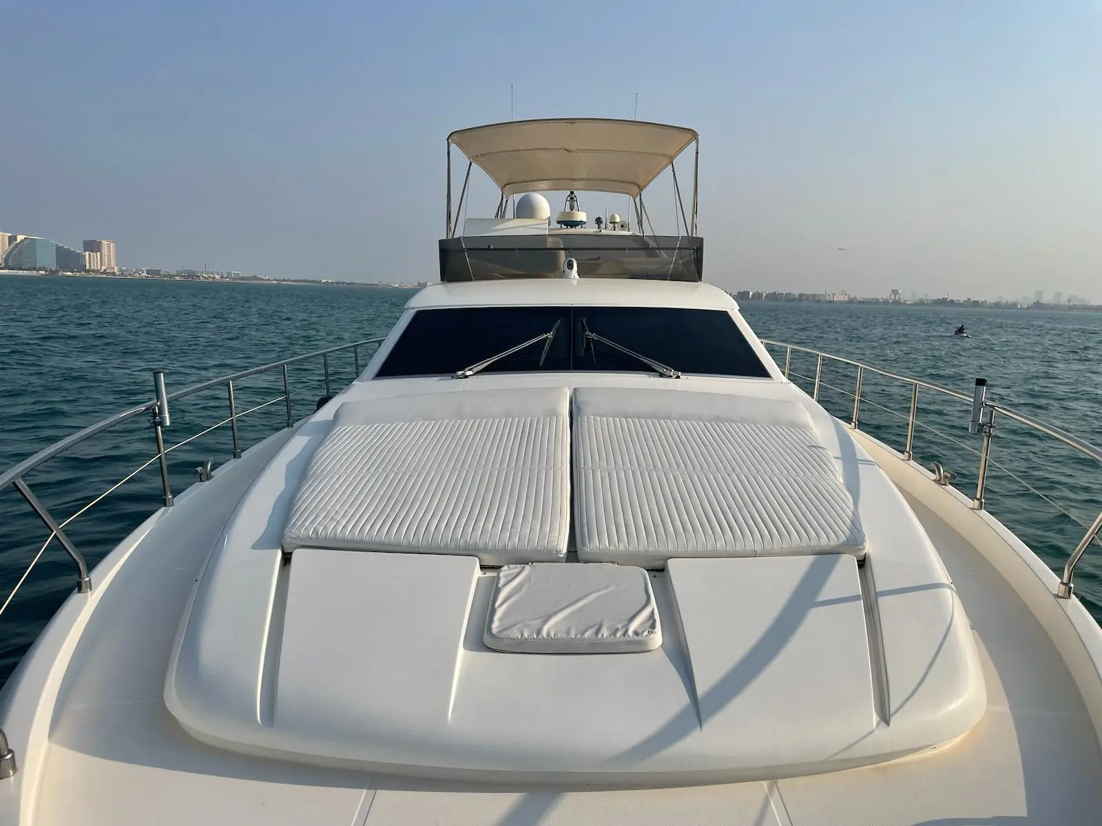 2002 Ferretti 620