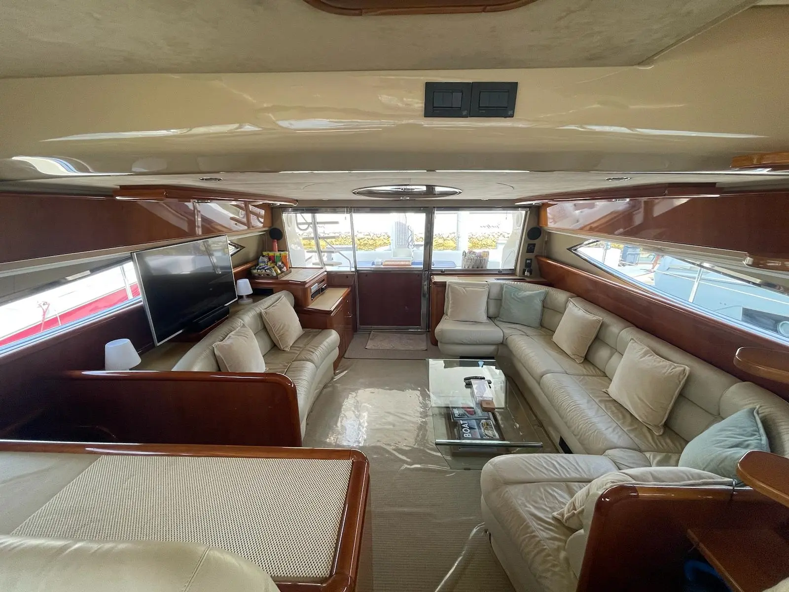 2002 Ferretti 620