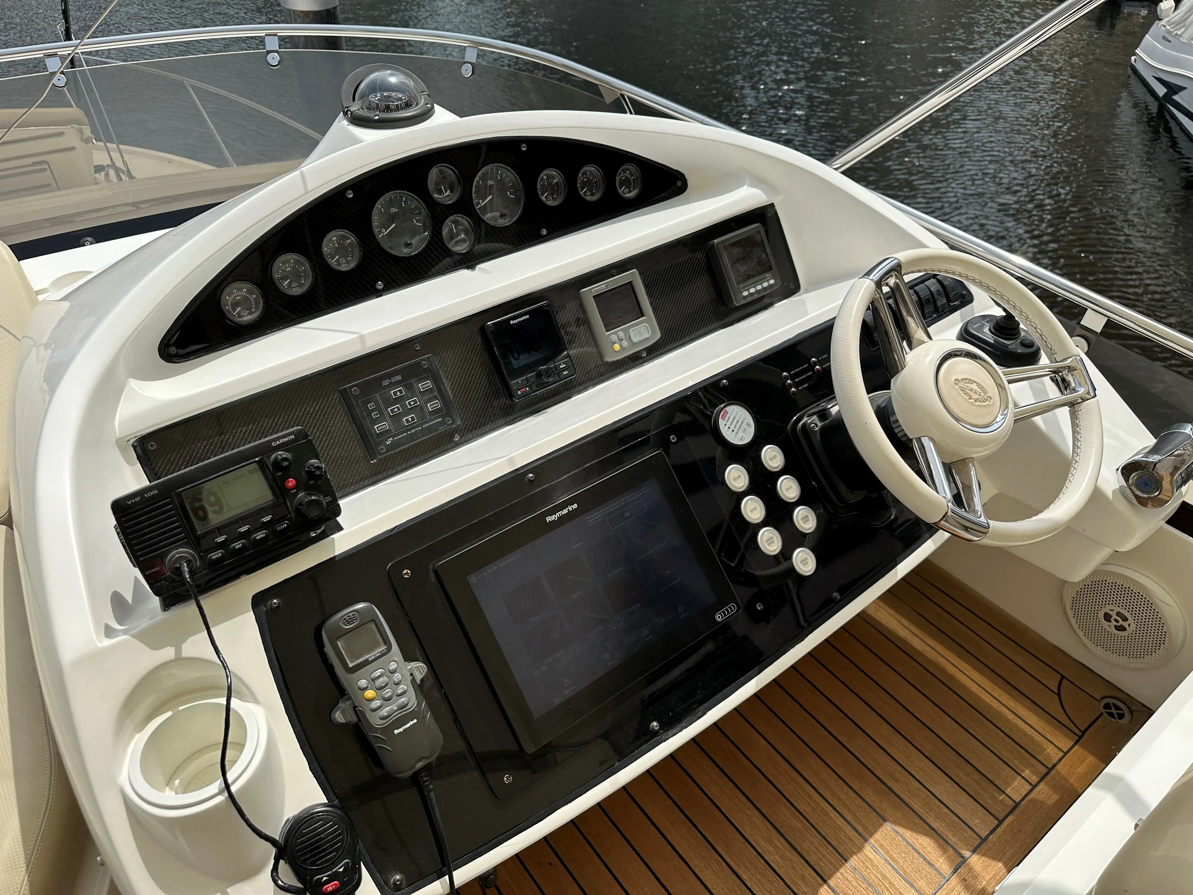 2012 Sunseeker manhattan 53