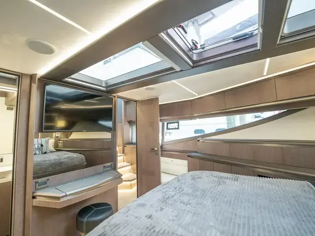 Galeon 640 Fly