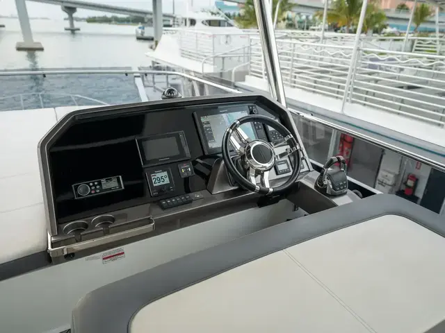 Galeon 640 Fly