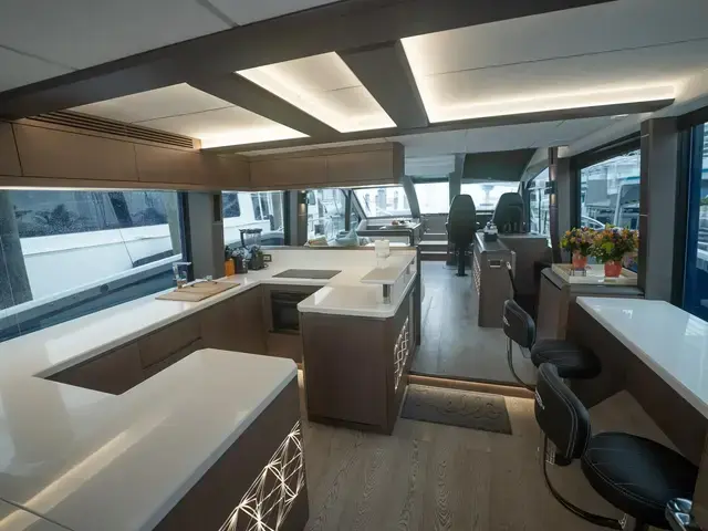 Galeon 640 Fly