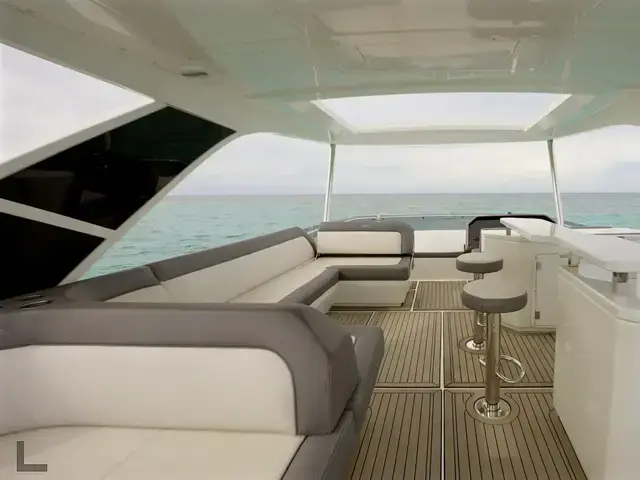 Galeon 640 Fly