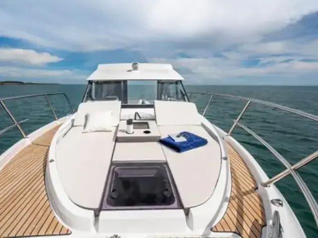 Beneteau Antares 11