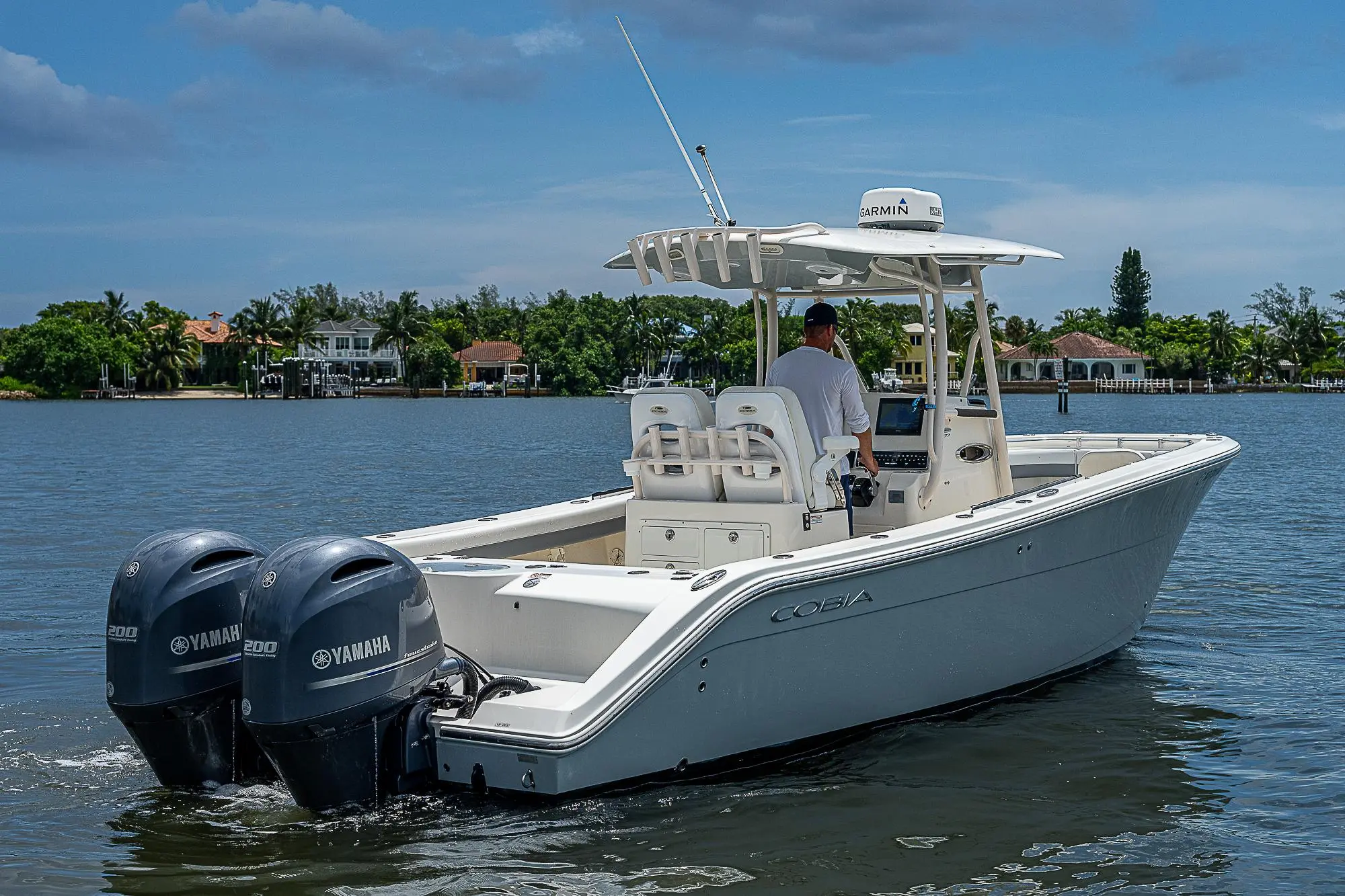 2018 Cobia Boats 27'