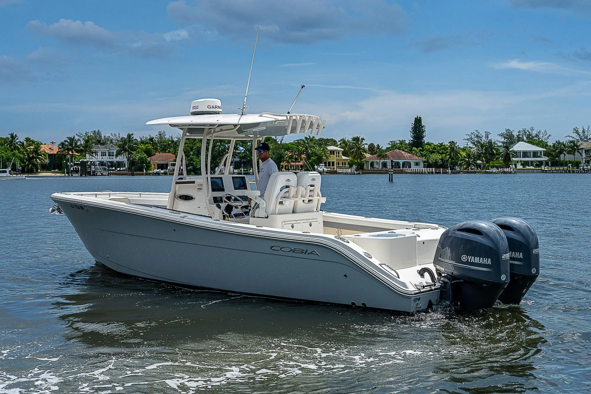 2018 Cobia Boats 27'