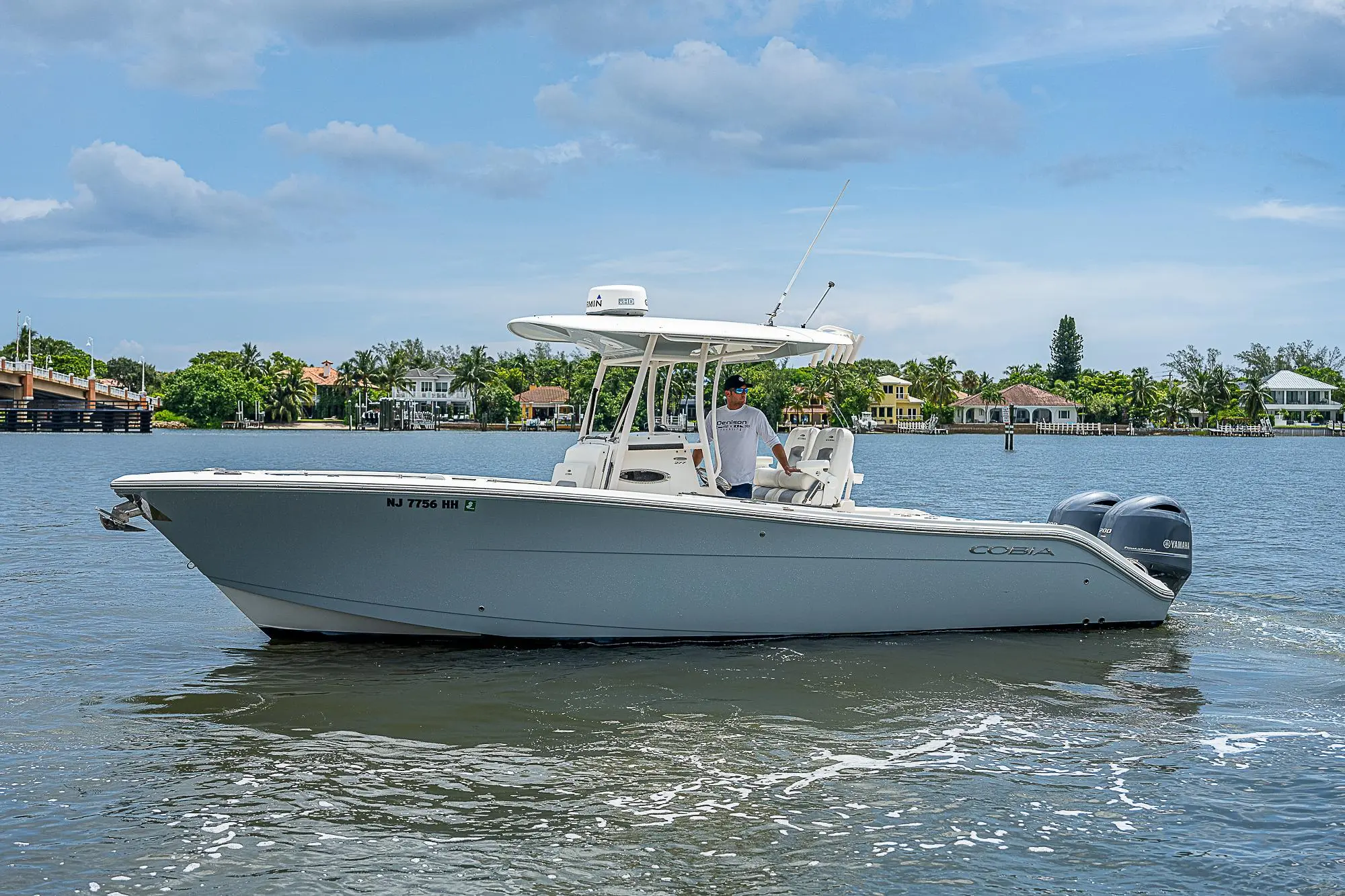 2018 Cobia Boats 27'