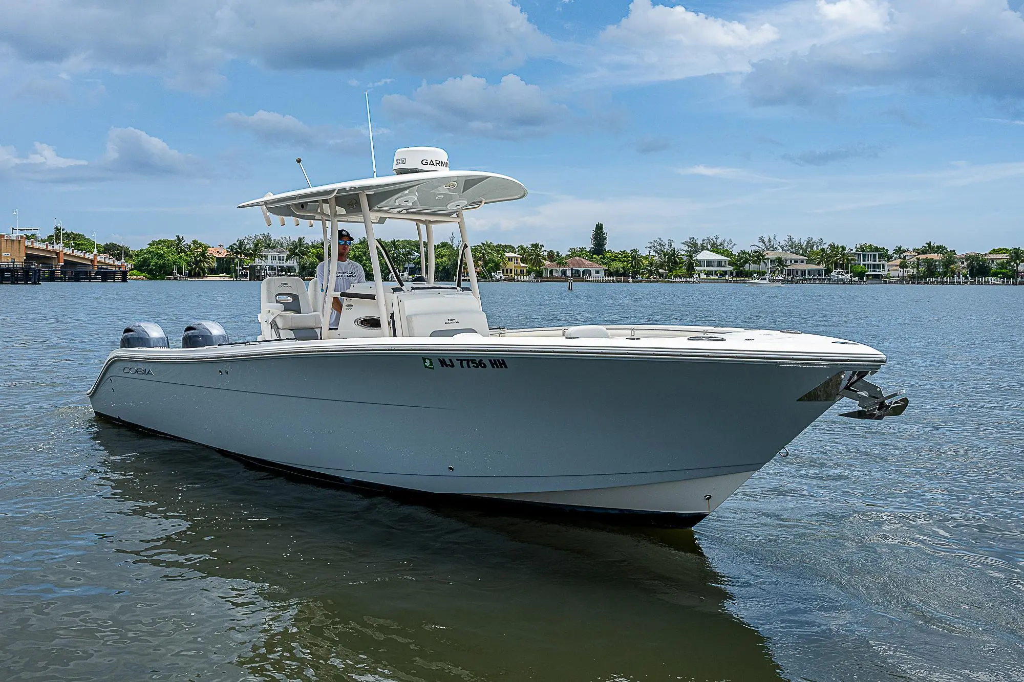 2018 Cobia Boats 27'