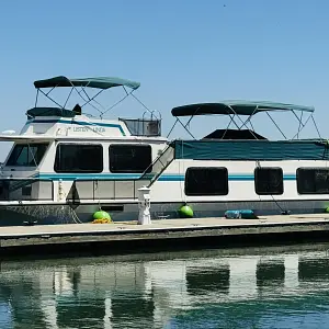 1990 Harbor Master 52 WIDE BODY