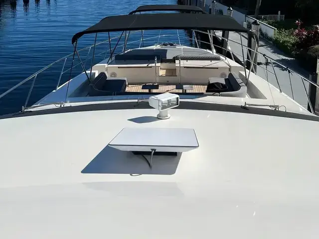 Azimut 100'