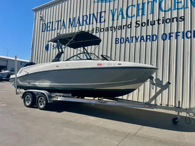 Bayliner Vr6