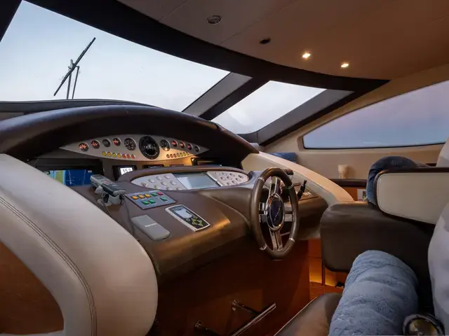 Azimut 100'