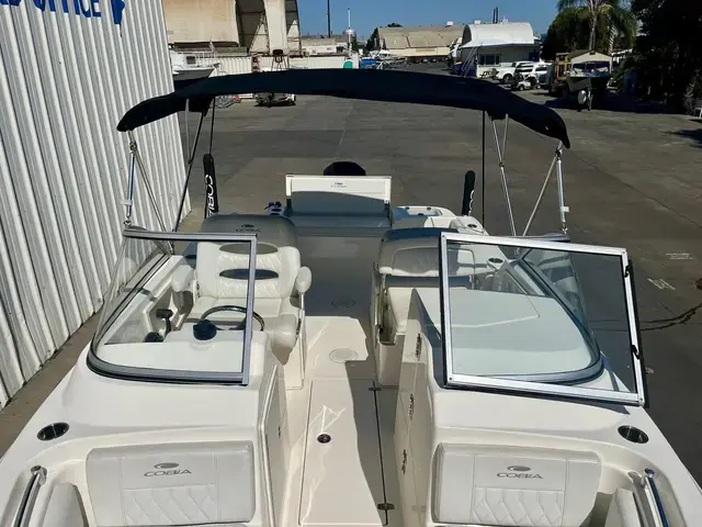 Cobia Boats 220 DC