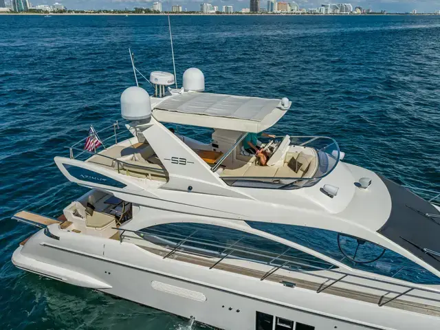 Azimut 53