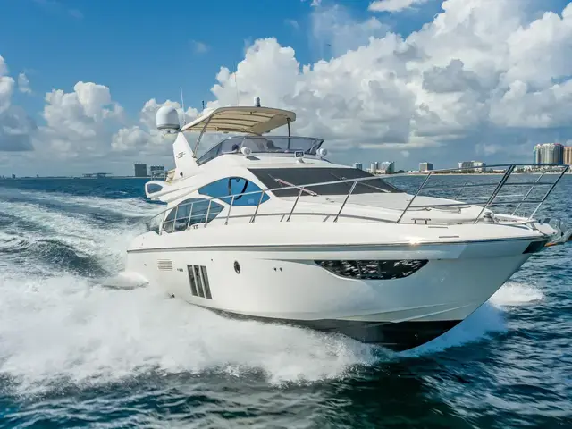 Azimut 53