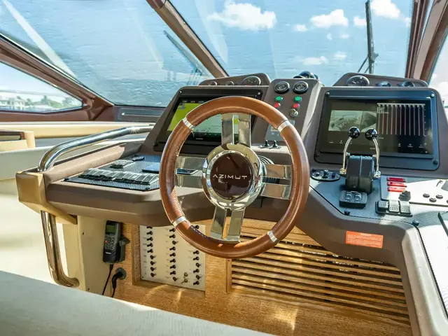 Azimut 53