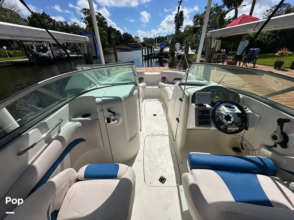 2007 Sea Ray 240 sundeck outboard