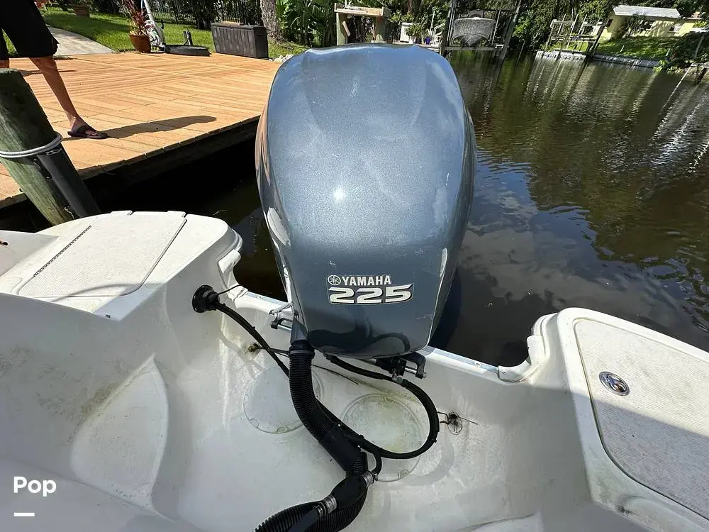 2007 Sea Ray 240 sundeck outboard