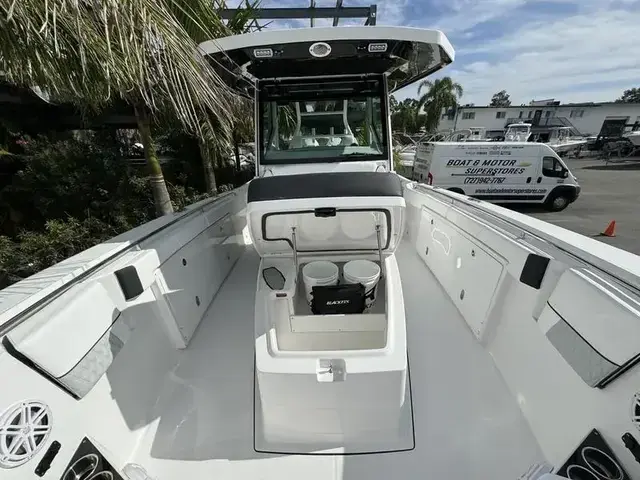 Blackfin Boats 332 CC