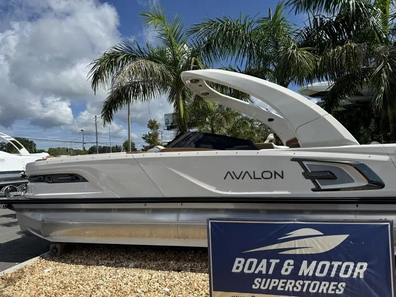 2025 Avalon excalibur ltd elite 27