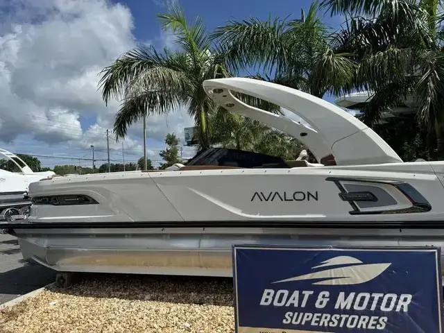 Avalon Excalibur Elite Windshield 27 FT