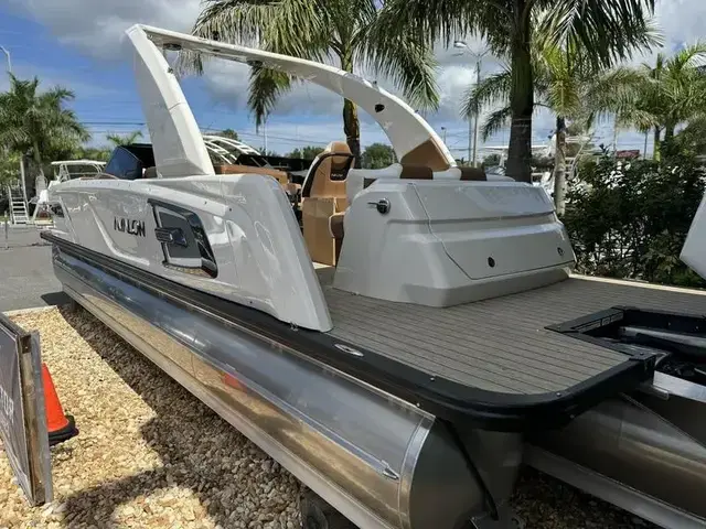 Avalon Excalibur Elite Windshield 27 FT