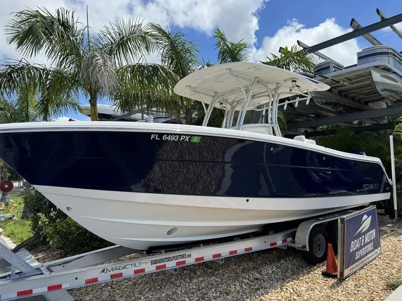 2014 Robalo 300 center console