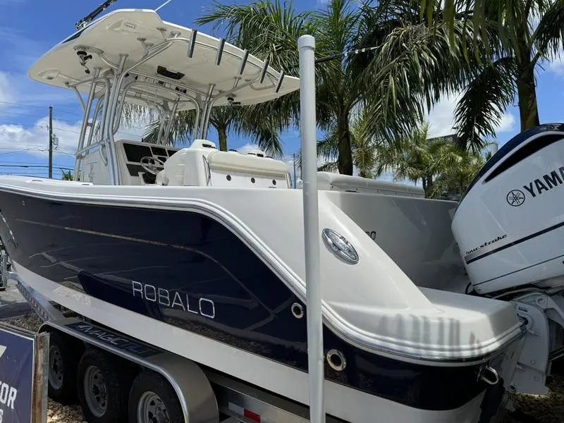 2014 Robalo 300 center console