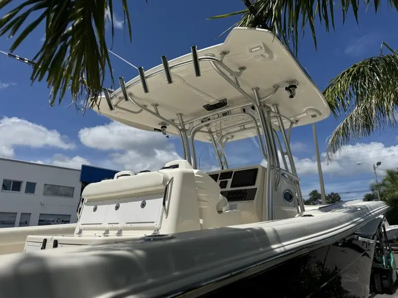 2014 Robalo 300 center console