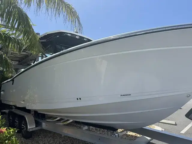 Blackfin Boats 332 CC