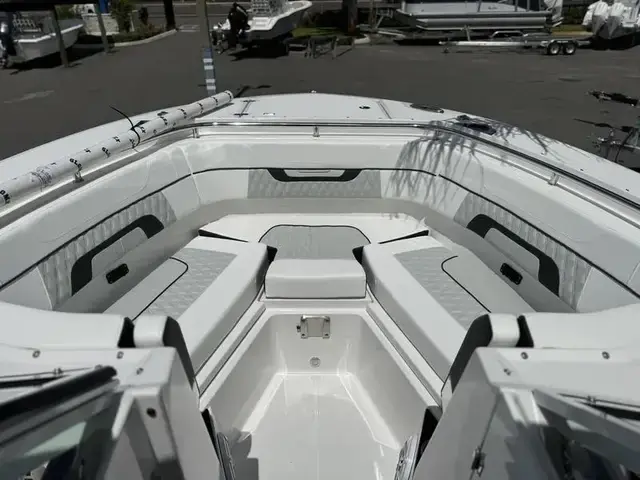 Blackfin Boats 272DC