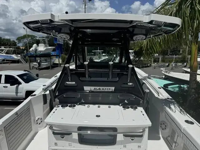 Blackfin Boats 332 CC