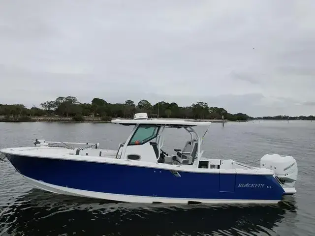 Blackfin Boats 332 CC