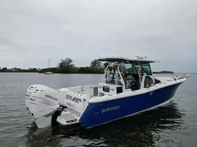 Blackfin Boats 332 CC