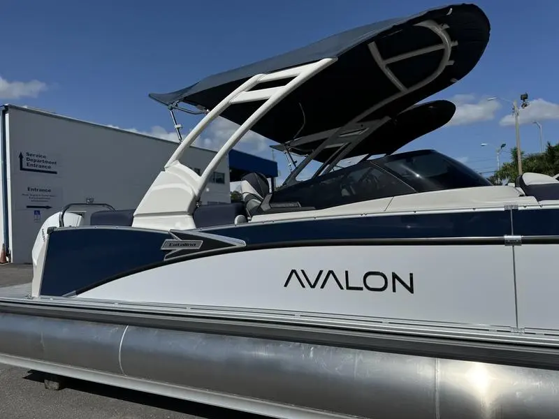 2025 Avalon catalina elite windshield 27