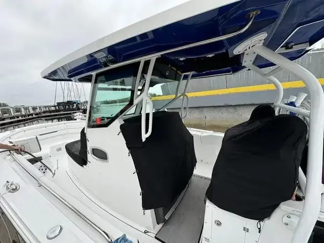 Blackfin Boats 332 CC