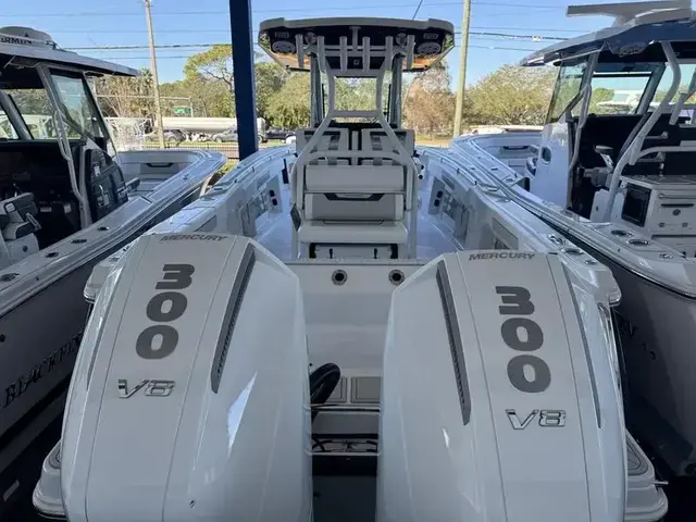 Blackfin Boats 302CC