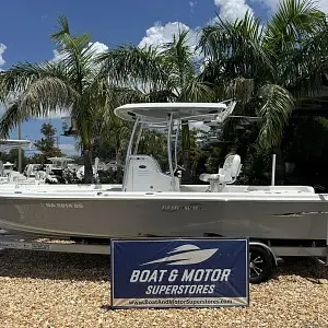 2021 Blue Wave Boats 2600 Pure Bay