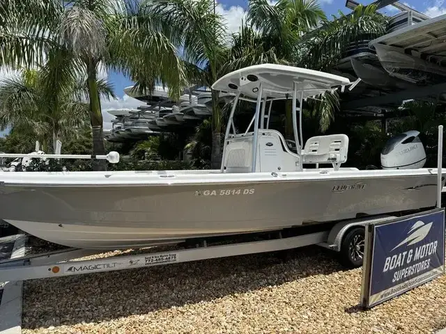 Blue Wave Boats 2600 Pure Bay