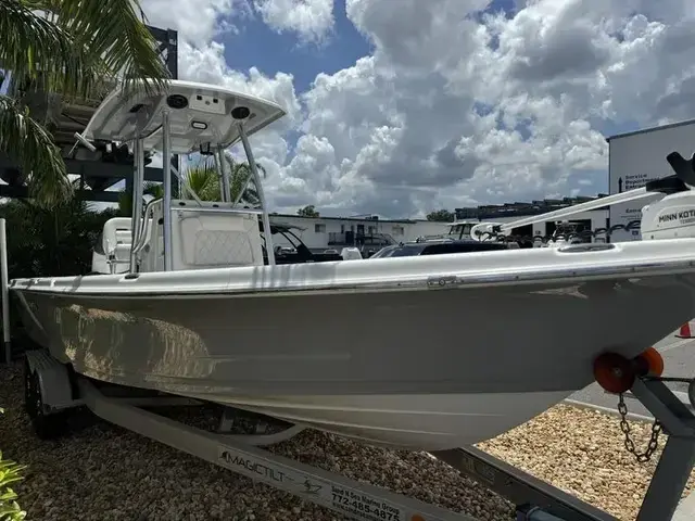 Blue Wave Boats 2600 Pure Bay