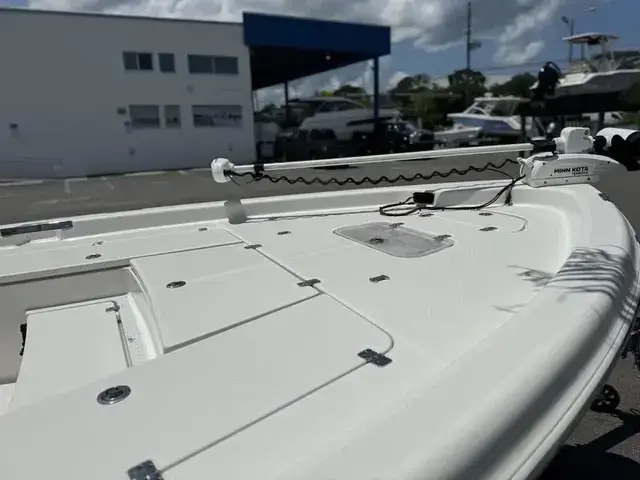 Blue Wave Boats 2600 Pure Bay