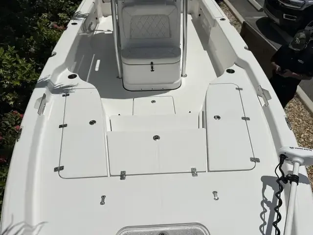 Blue Wave Boats 2600 Pure Bay